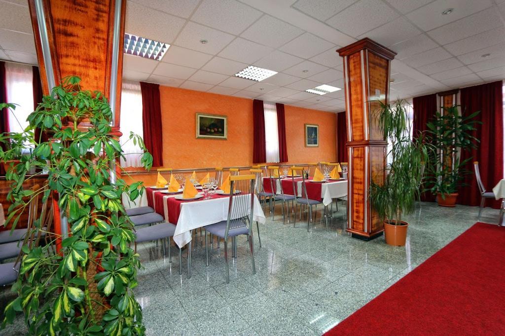 Hotel Podostrog Будва Екстериор снимка