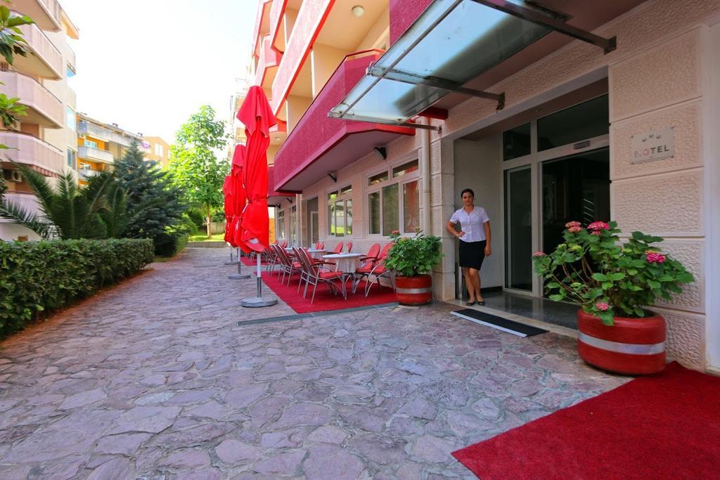 Hotel Podostrog Будва Екстериор снимка